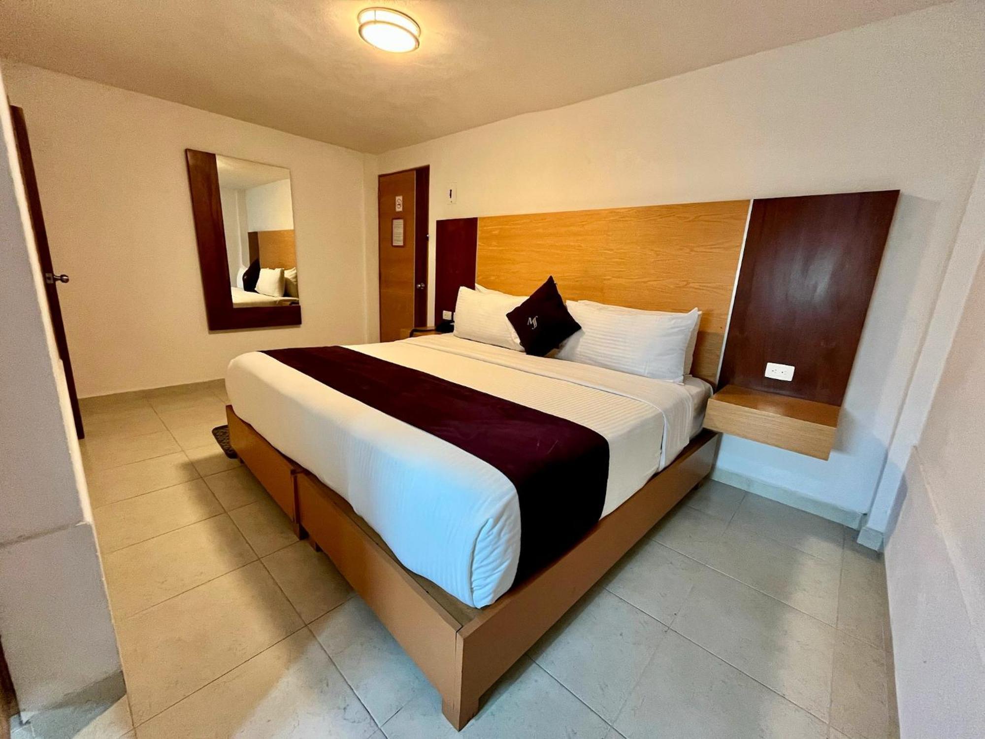 Hotel Posada Maria Sofia โชลูลา ภายนอก รูปภาพ
